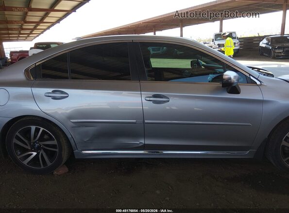 4S3BNAR65H3054654 2017 SUBARU LEGACY Silver Vista interior trasera