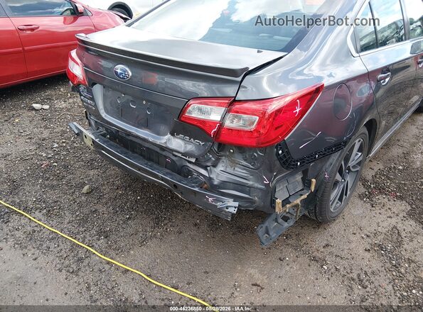 4S3BNAR68J3018575 2018 SUBARU LEGACY Gray Вид спереду