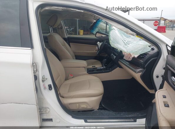 4S3BNBN69G3031677 2016 SUBARU LEGACY White Widok wnętrza z przodu