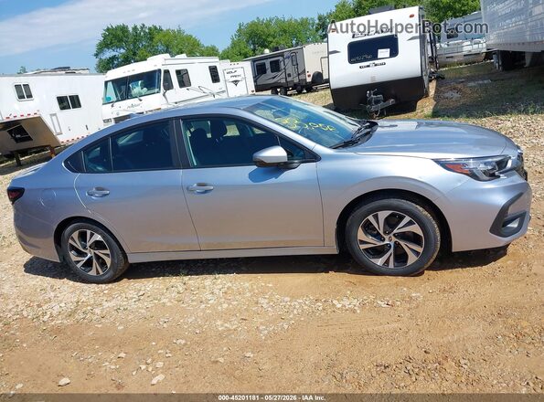 4S3BWAD66R3007669 2024 SUBARU LEGACY Gray Вид задньої частини салону