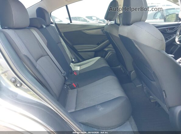 4S3GKAD60J3613202 2018 SUBARU IMPREZA Gray Widok naklejki z numerem VIN