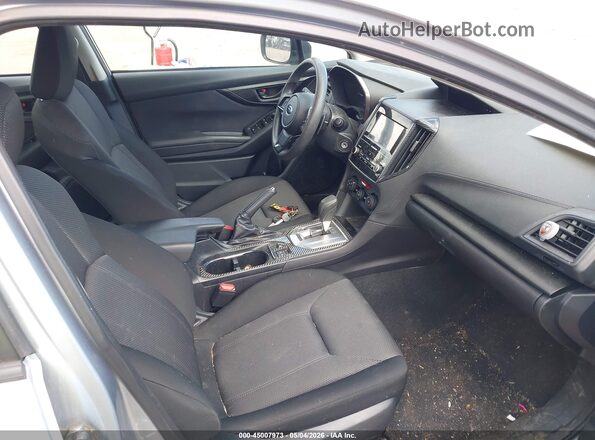 4S3GKAD69H3624824 2017 SUBARU IMPREZA Silver წინა სალონის ხედი