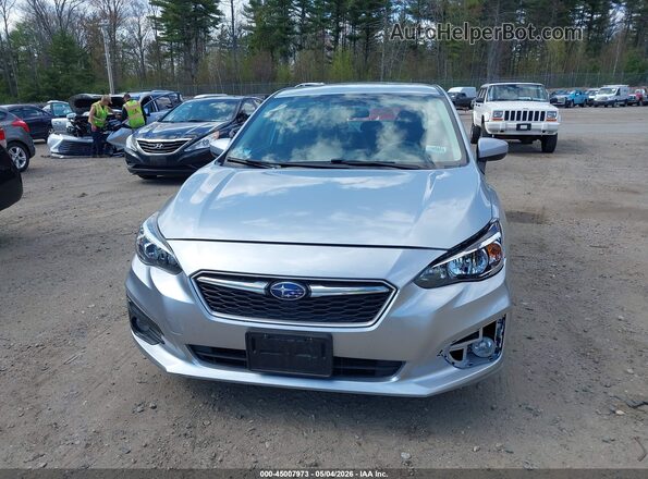 4S3GKAD69H3624824 2017 SUBARU IMPREZA Silver უკანა სალონის ხედი