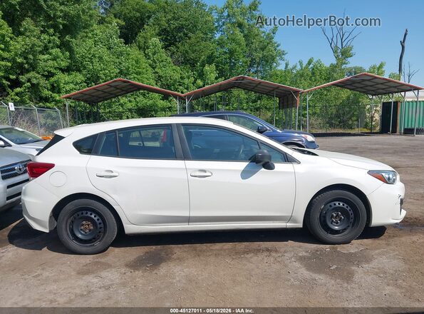 4S3GTAA60K3751969 2019 SUBARU IMPREZA White Vista interior trasera