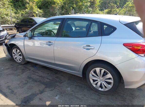 4S3GTAB67M3704584 2021 SUBARU IMPREZA Silver Vista interior trasera