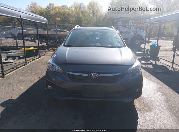 4S3GTAD60L3713672 2020 SUBARU IMPREZA Gray 
