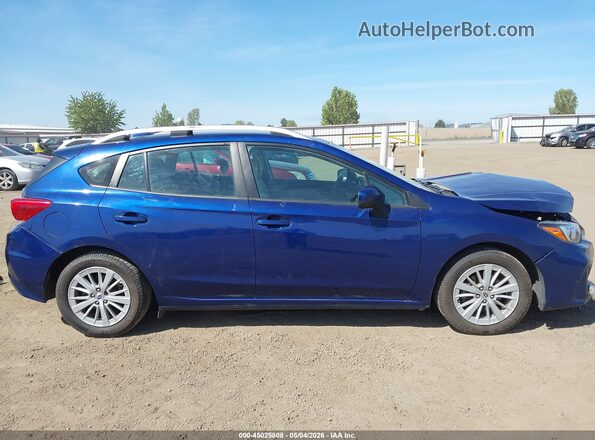 4S3GTAD64J3723408 2018 SUBARU IMPREZA Blue 360 interior view