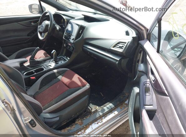4S3GTAM67L3733966 2020 SUBARU IMPREZA Silver Front interior view