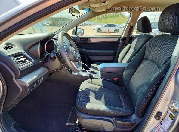 4S4BSABC1K3374789 2019 SUBARU OUTBACK Silver Vista interior delantera