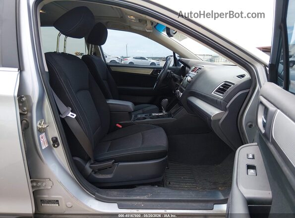 4S4BSADC6H3200089 2017 SUBARU OUTBACK Silver Սալոնի դիմացի տեսք