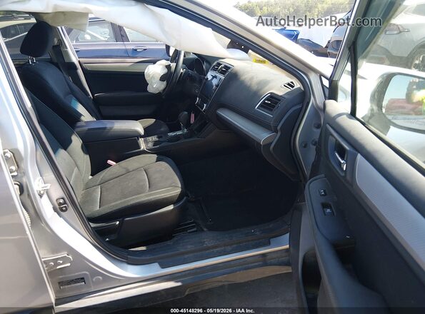 4S4BSAFC3K3356756 2019 SUBARU OUTBACK Серебряный Вид салона спереди