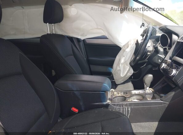 4S4BSAFC6J3319828 2018 SUBARU OUTBACK Blue Front interior view