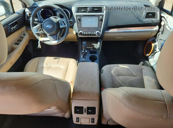 4S4BSANC2K3371587 2019 SUBARU OUTBACK White Dashboard view