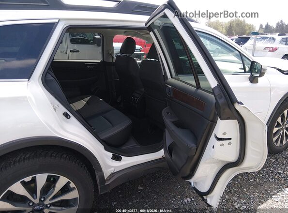 4S4BSANC4H3248656 2017 SUBARU OUTBACK White Widok naklejki z numerem VIN