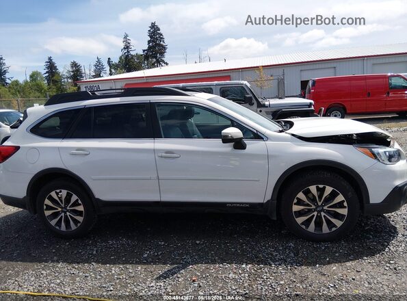 4S4BSANC4H3248656 2017 SUBARU OUTBACK White Widok wnętrza z tyłu