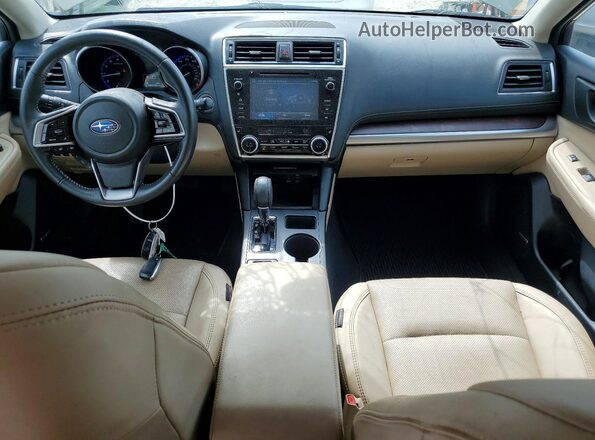 4S4BSENC0J3303021 2018 SUBARU OUTBACK Зеленый Вид панели приборов