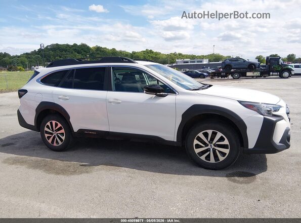 4S4BTACC0P3116444 2023 SUBARU OUTBACK White Widok wnętrza z tyłu