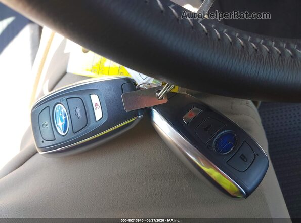 4S4BTADC5S3288315 2025 SUBARU OUTBACK Silver Vista del salpicadero