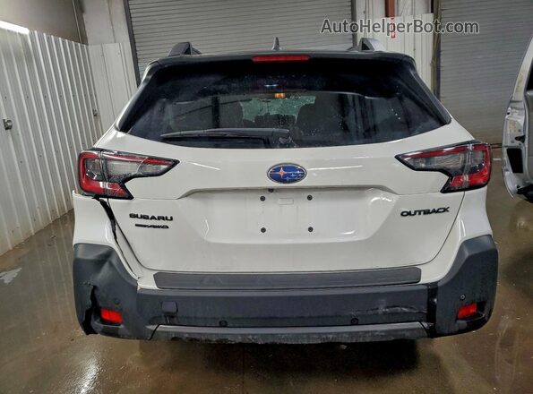 4S4BTALC1R3265643 2024 SUBARU OUTBACK White Հետևի տեսք