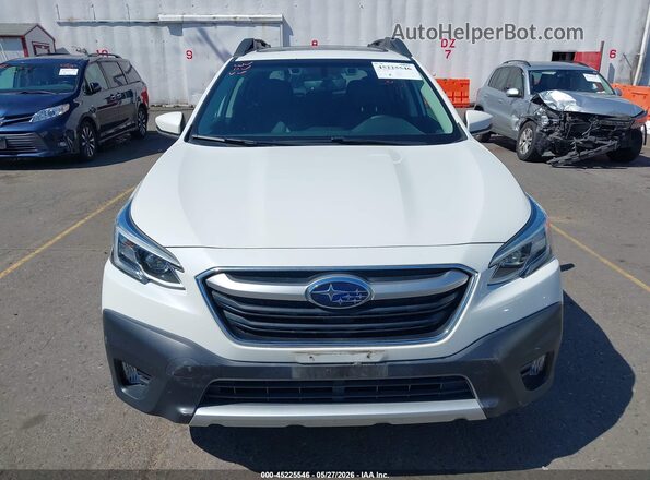 4S4BTANC3L3239016 2020 SUBARU OUTBACK White Սալոնի հետևի տեսք