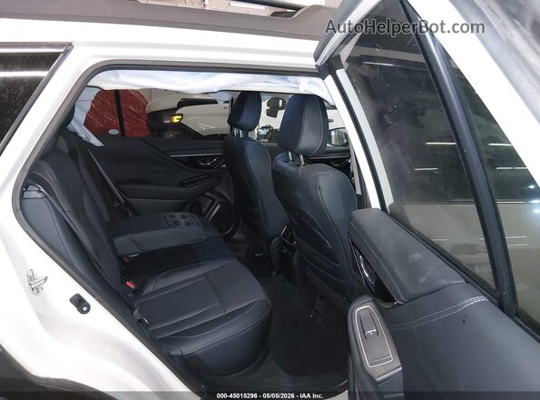 4S4BTANC7R3267958 2024 SUBARU OUTBACK White Widok naklejki z numerem VIN