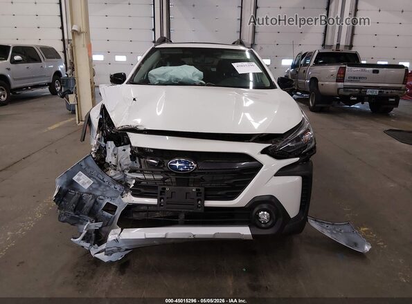 4S4BTANC7R3267958 2024 SUBARU OUTBACK White Widok wnętrza z tyłu