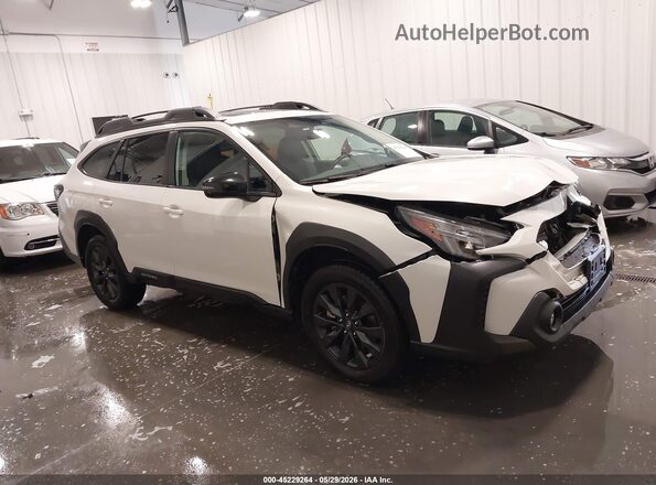 4S4BTGLD3R3132250 2024 SUBARU OUTBACK White Vista interior trasera