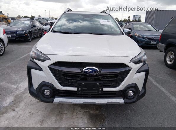 4S4BTGPD4R3291899 2024 SUBARU OUTBACK White უკანა სალონის ხედი
