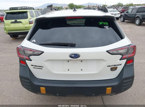 4S4BTGUD0R3240873 2024 SUBARU OUTBACK White 