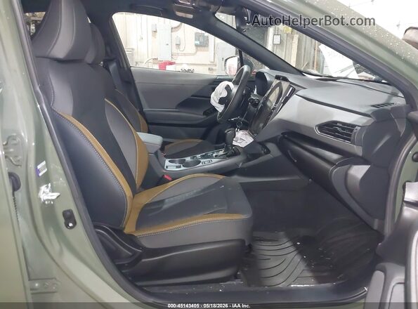 4S4GUHF60S3756213 2025 SUBARU CROSSTREK Зеленый Вид салона спереди
