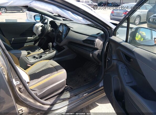 4S4GUHF64R3726058 2024 SUBARU CROSSTREK Gray Вид салону спереду