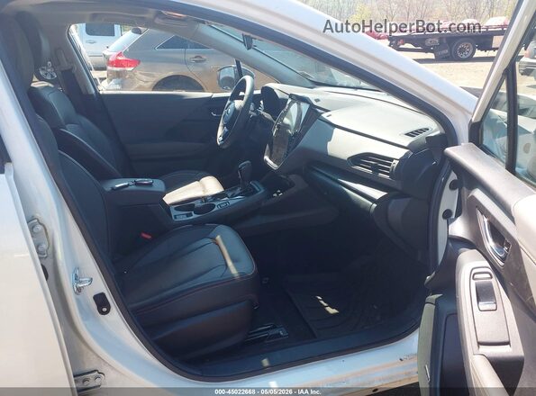 4S4GUHM62S3718467 2025 SUBARU CROSSTREK White Widok wnętrza z przodu