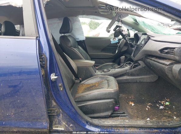 4S4GUHM67R3777511 2024 SUBARU CROSSTREK Blue Widok wnętrza z przodu