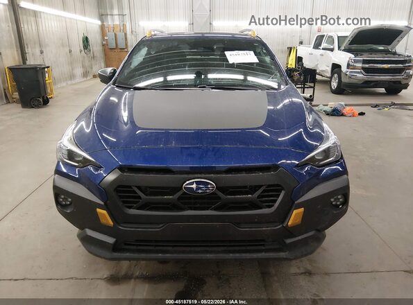 4S4GUHU61T3731499 2026 SUBARU CROSSTREK Blue Вид задньої частини салону