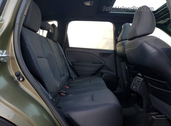 4S4SLDD62T3013613 2026 SUBARU FORESTER Green Вид задньої частини салону