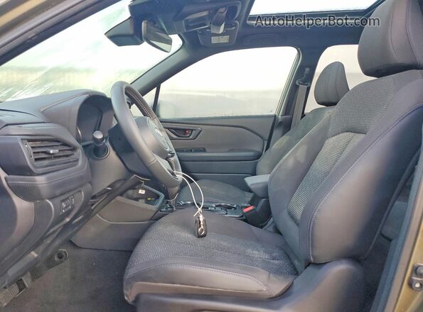 4S4SLDD62T3013613 2026 SUBARU FORESTER Green Вид салону спереду