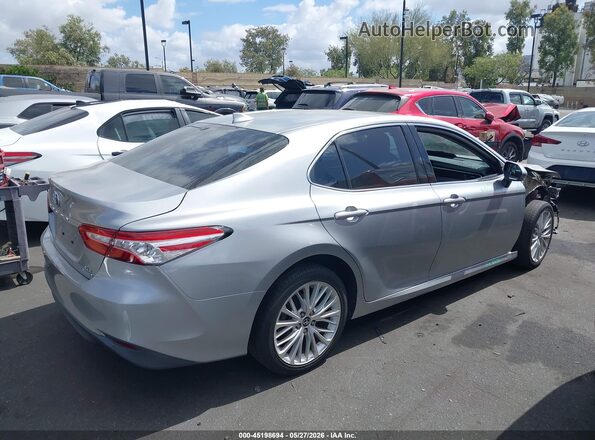 4T1B21HK5KU520877 2019 TOYOTA CAMRY HYBRID Silver Панорамний вид салону 360°