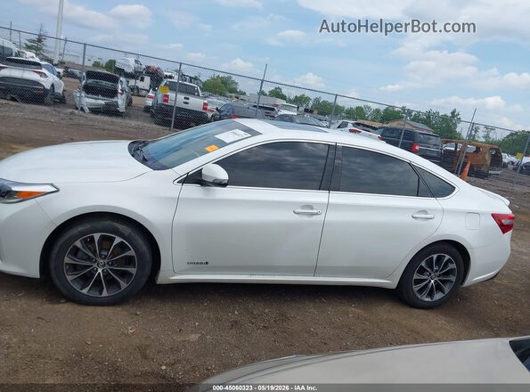 4T1BD1EB0GU051087 2016 TOYOTA AVALON HYBRID White სალონის 360-გრადუსიანი ხედი