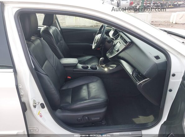 4T1BD1EB2GU056730 2016 TOYOTA AVALON HYBRID White Widok wnętrza z przodu