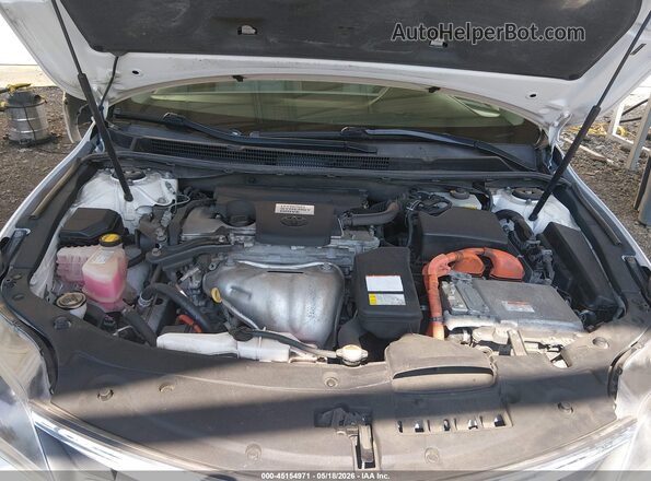 4T1BD1EB8GU050284 2016 TOYOTA AVALON HYBRID White Вид ззаду