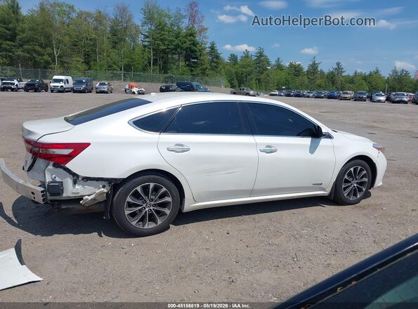 4T1BD1EB9GU055008 2016 TOYOTA AVALON HYBRID White Widok wnętrza 360 stopni