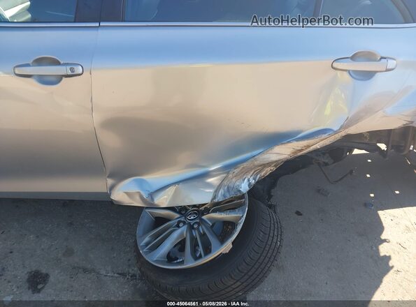 4T1BF1FK0GU182089 2016 TOYOTA CAMRY Silver 