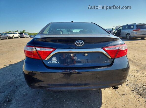 4T1BF1FK0HU358530 2017 TOYOTA CAMRY Charcoal Հետևի տեսք