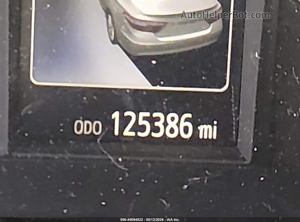 4T1BF1FK0HU801324 2017 TOYOTA LE Silver 