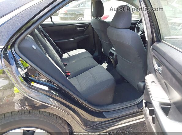 4T1BF1FK2GU265653 2016 TOYOTA CAMRY Black VIN կոդի պիտակի տեսք