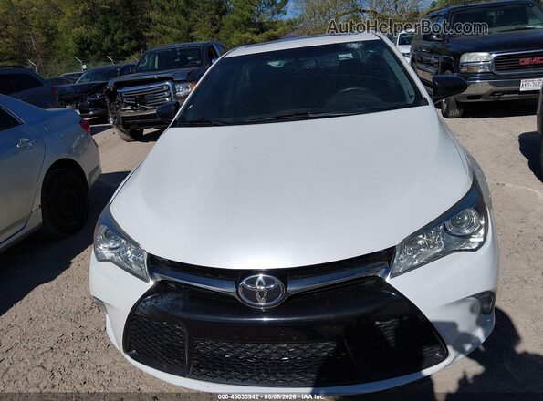 4T1BF1FK2HU368251 2017 TOYOTA CAMRY Белый Вид щитка приборов