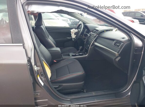4T1BF1FK3GU160698 2016 TOYOTA CAMRY Gray წინა სალონის ხედი