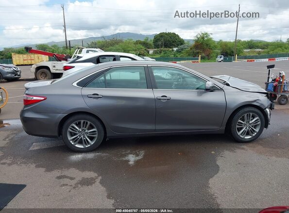 4T1BF1FK3GU160698 2016 TOYOTA CAMRY Gray უკანა სალონის ხედი