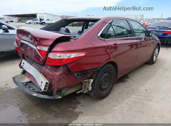 4T1BF1FK3GU509892 2016 TOYOTA CAMRY Red Rear right