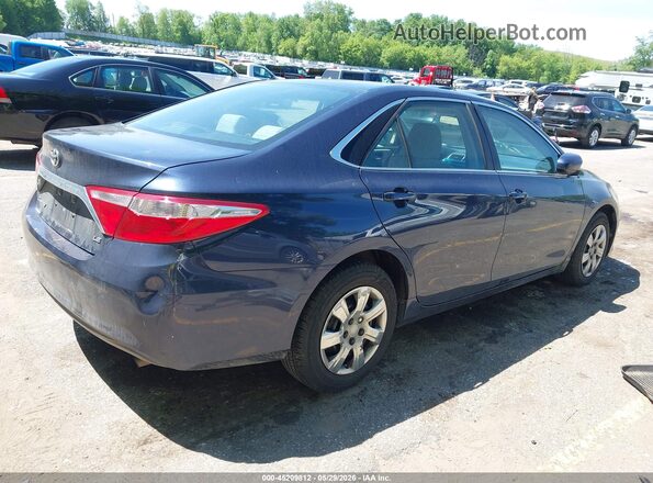 4T1BF1FK3HU706644 2017 TOYOTA CAMRY Blue Rear right